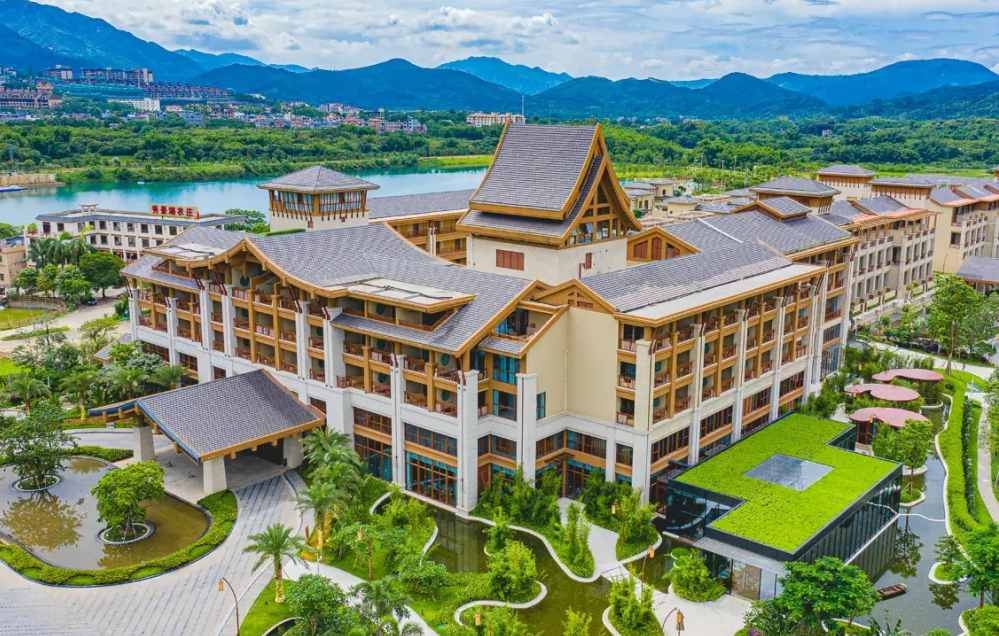 廣州增城森林海溫泉度假酒店(內含私家露台泡池)《海鮮自助晚餐》森林樂園+嬉水樂園+溫泉樂園純玩2天 | 食玩假期